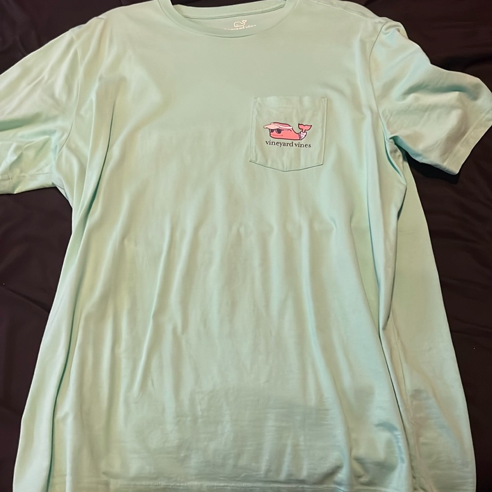 Vineyardvines t-shirt